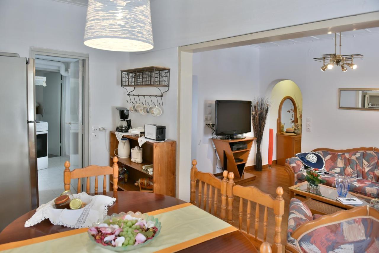 Grandmas Guest House イドラ エクステリア 写真